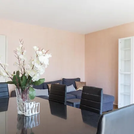 Comfortable Close To And Center Биарриц